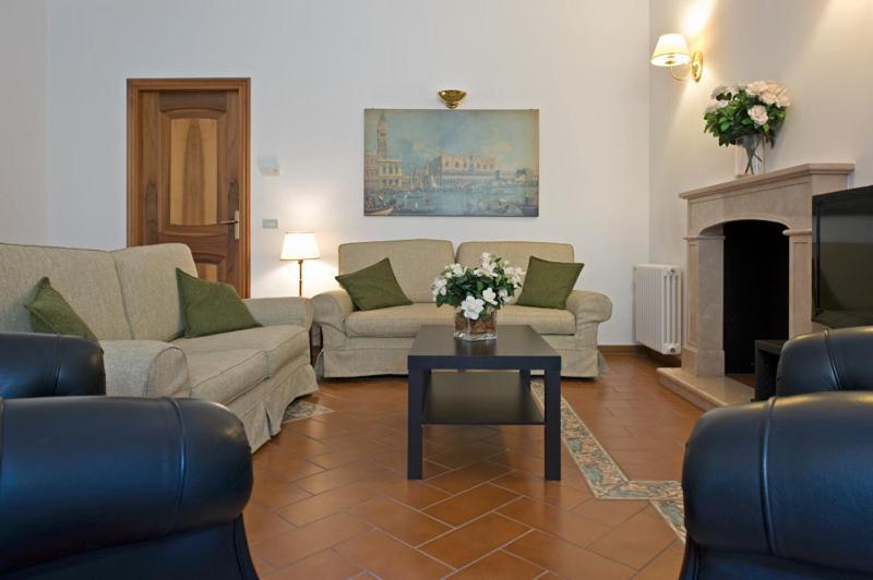 Cerva Fashion District Apartment Milano Exterior foto